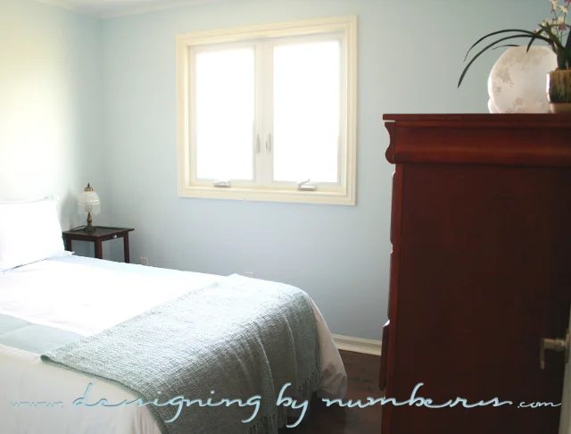 Guest Room Before {Blah!}