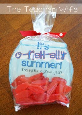 Host an solid end of school year party and welcome summer in style! Here is a ton of inspiration that will make your summer kick-off great! 36 End of School Year Party options - Ti