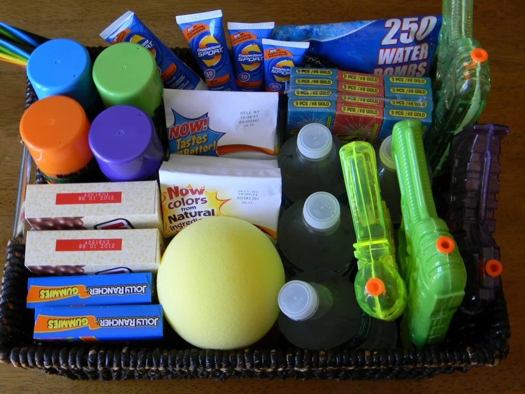 Host an solid end of school year party and welcome summer in style! Here is a ton of inspiration that will make your summer kick-off great! 36 End of School Year Party options - Ti