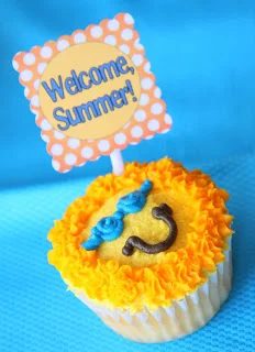 Host an solid end of school year party and welcome summer in style! Here is a ton of inspiration that will make your summer kick-off great! 36 End of School Year Party options - Ti