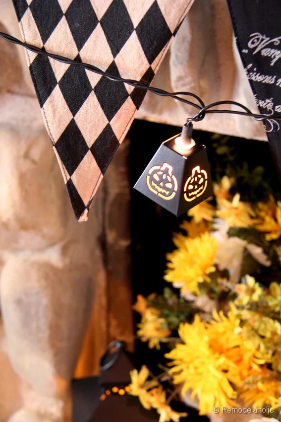 Fall-mantel-and halloween-mantel-decor-options-10