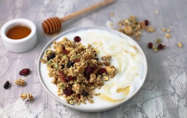 Best Homemade Granola Recipe Fall Harvest Chunky Granola #Bekob