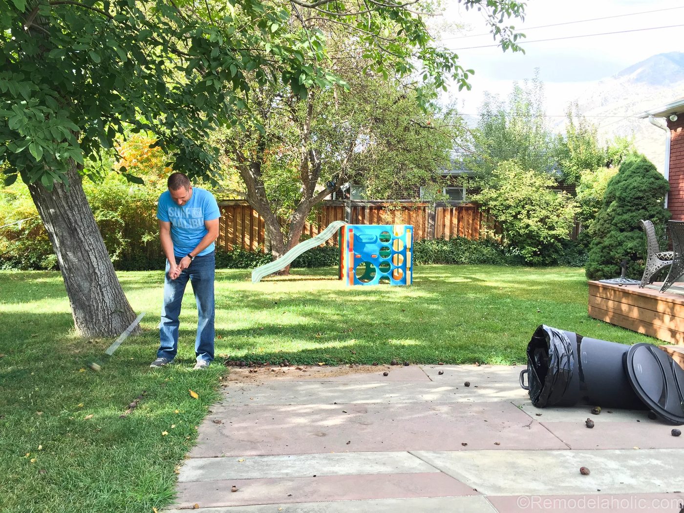 cleaning up the backyard with roughneck @Bekob (5 of 9)