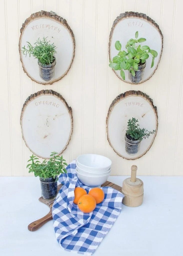 25 Fantastic Indoor Herb Garden options - Tipsaholic.com #herbs #garden