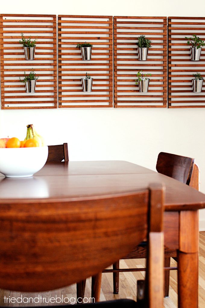 25 Fantastic Indoor Herb Garden options - Tipsaholic.com #herbs #garden