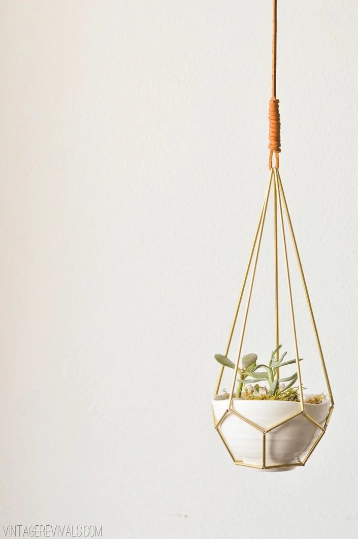 Looking to make something special for gift giving this holiday season? Try one of these 20 Fantastic Handmade Gifts for under $20 featured on Bekob.com