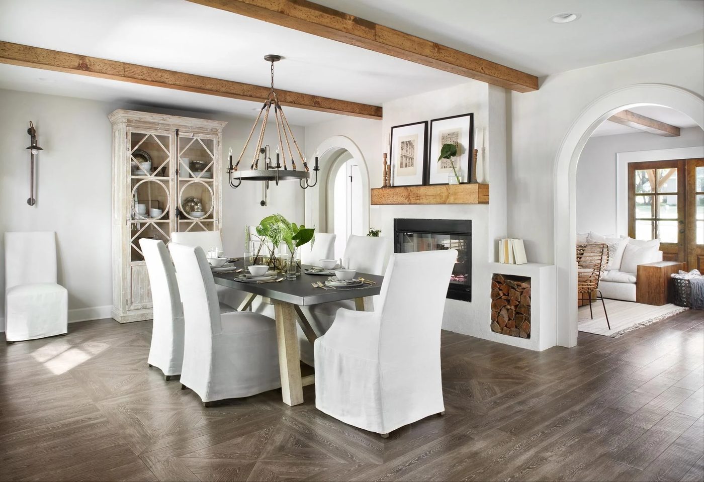 Get This Look: Tips for decorating a farmhouse dinign room, Fixer Upper Ivy House Dining Room
