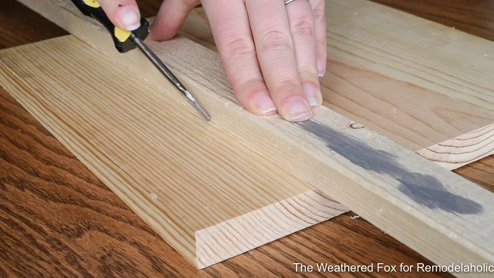How To Make A Planked Looking Board From New Wood. How To Create Farmhouse Style Wall Baskets With Dollar Store Items. Get This walkthrough From The Weathered Fox On Bekob!