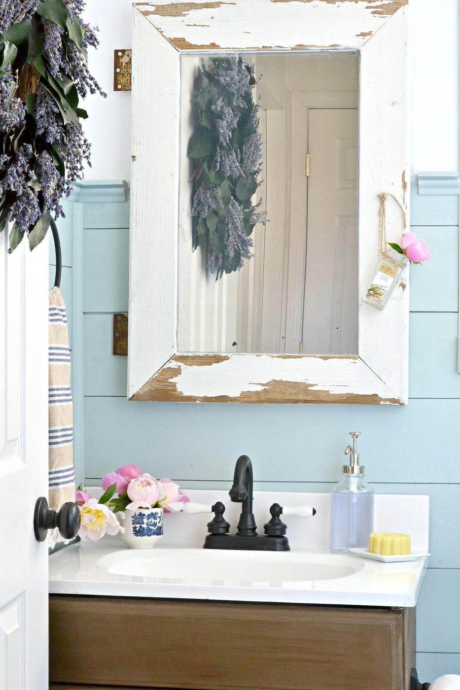 The Weathered Fox Farmhouse Wall Rack Handmade 3