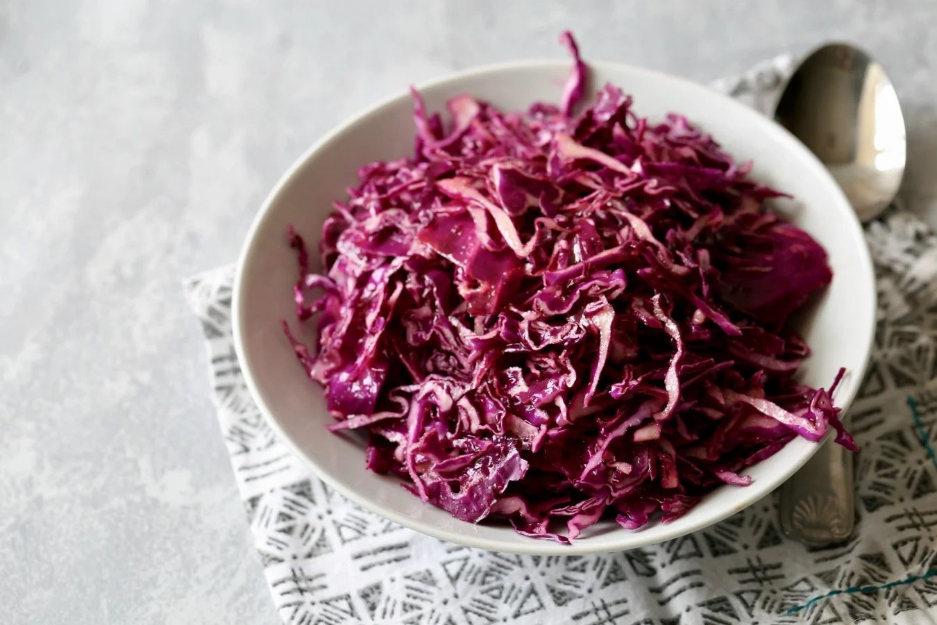 Fast & straightforward Red Cabbage Coleslaw