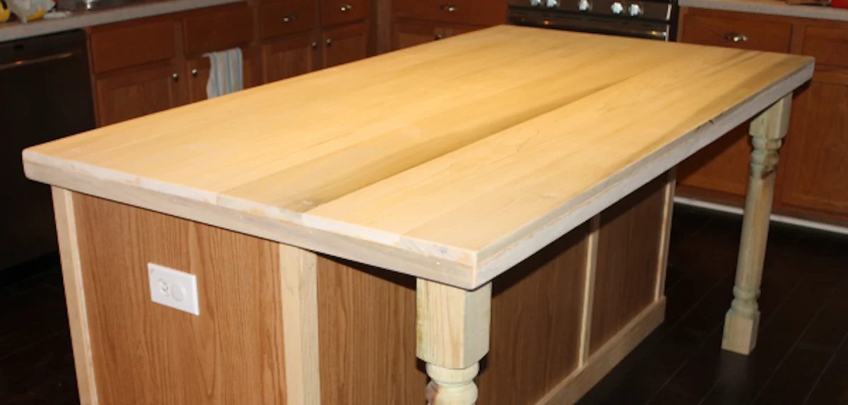 Faux Reclaimed Wood Countertop On Kitchen Island The Ragged Wren On Bekob 600x287