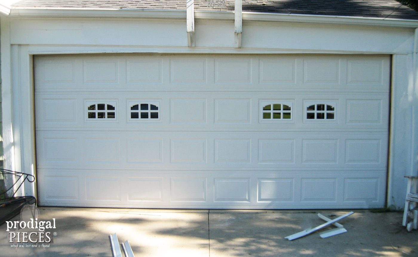 garage-door-before