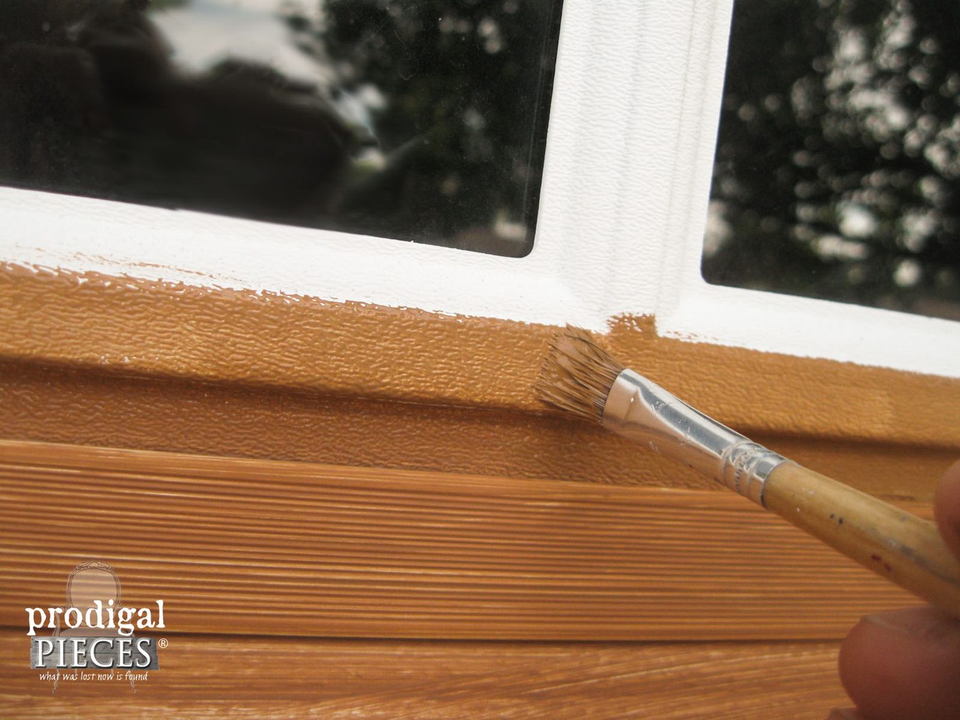 painting-faux-wood-finish