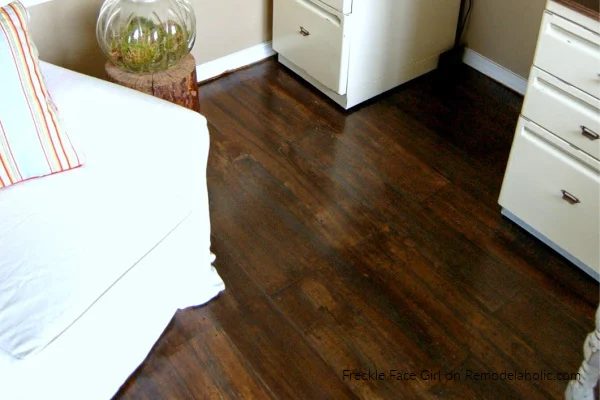 Faux Wood Brown Paper Flooring, Paper Bag Floor With Faux Wood Planks, Freckle Face Girl For Bekob