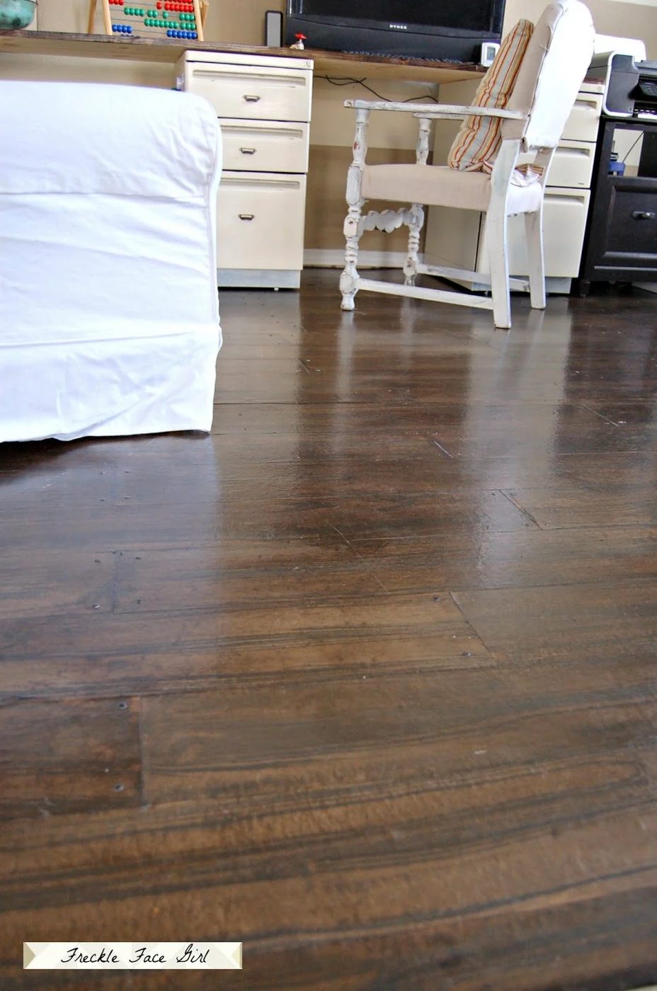 wood plank floor using brown paper, Freckle Face Girl for Bekob