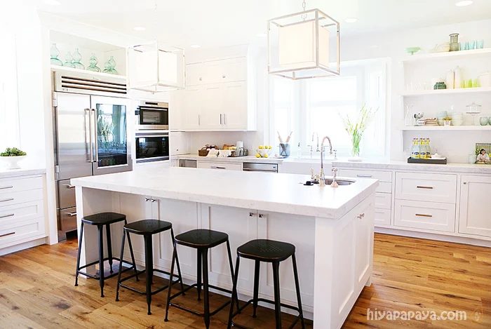 4 Features That Date A Kitchen