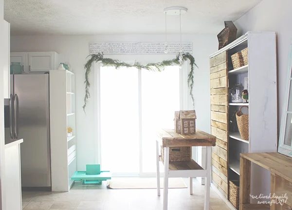 2 Rustic White Kitchen With A Touch Of Holiday Decor, A Christmas Home Tour By We Lived Happily Ever After Featured On @Bekob