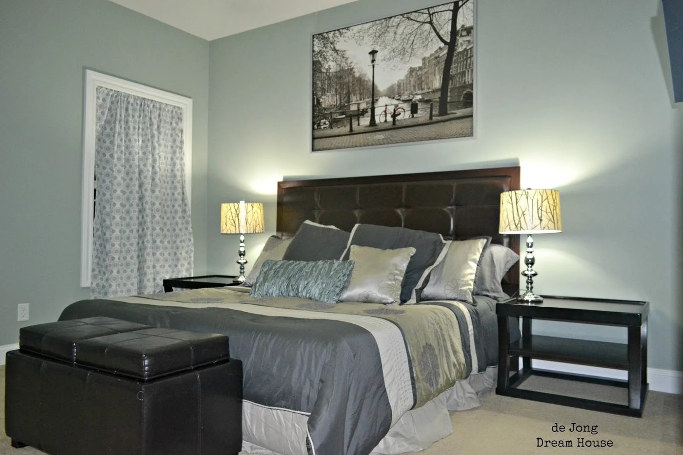 flex room as guest room with king bed