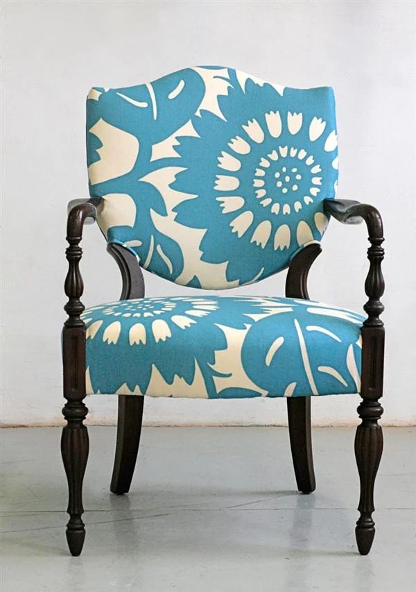 tipsaholic-floral-chair-upholstery-modern-house-in-sight