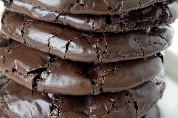 Flourless Chewy Chocolate Cookies