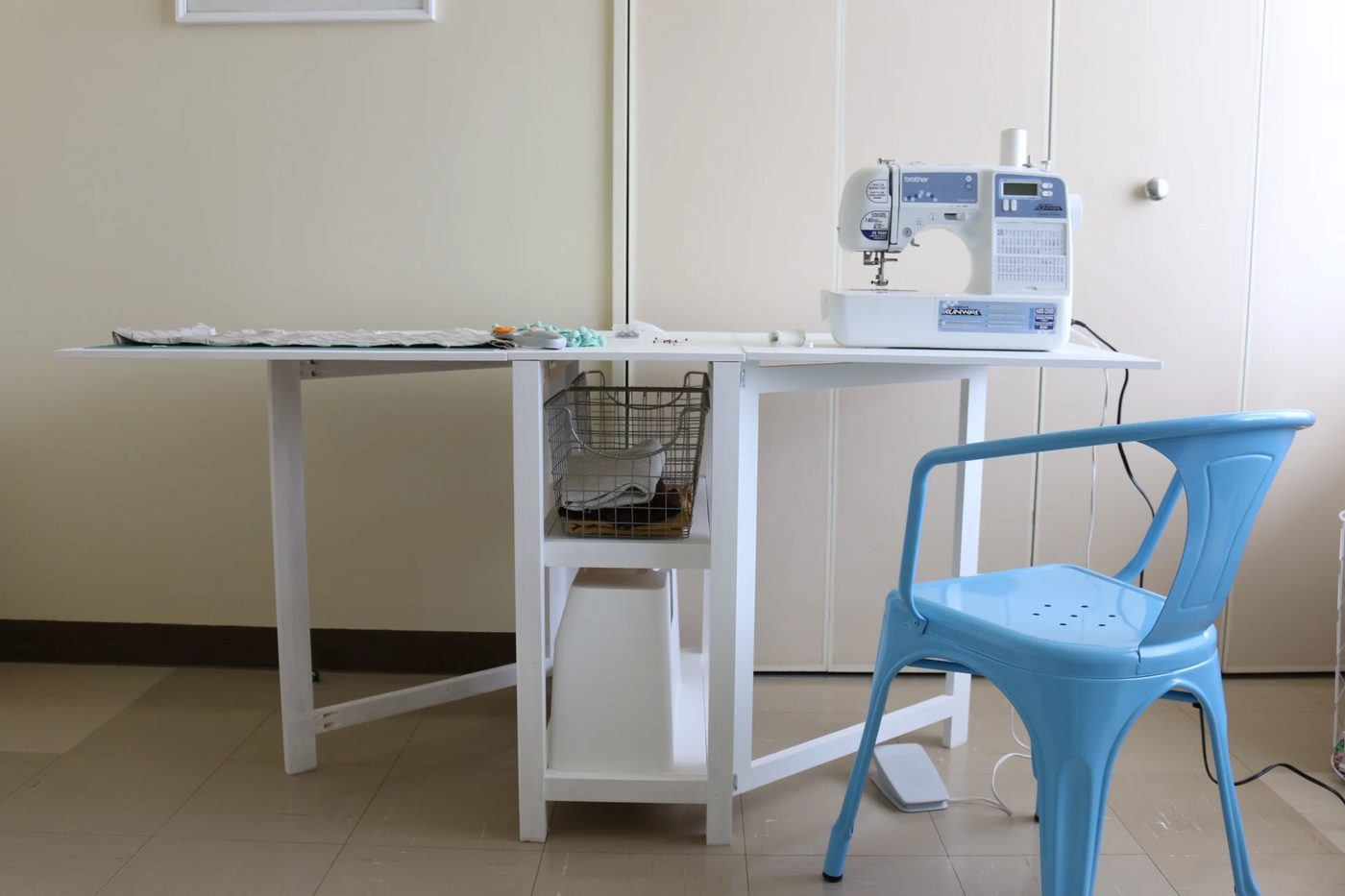 folding craft table walkthrough