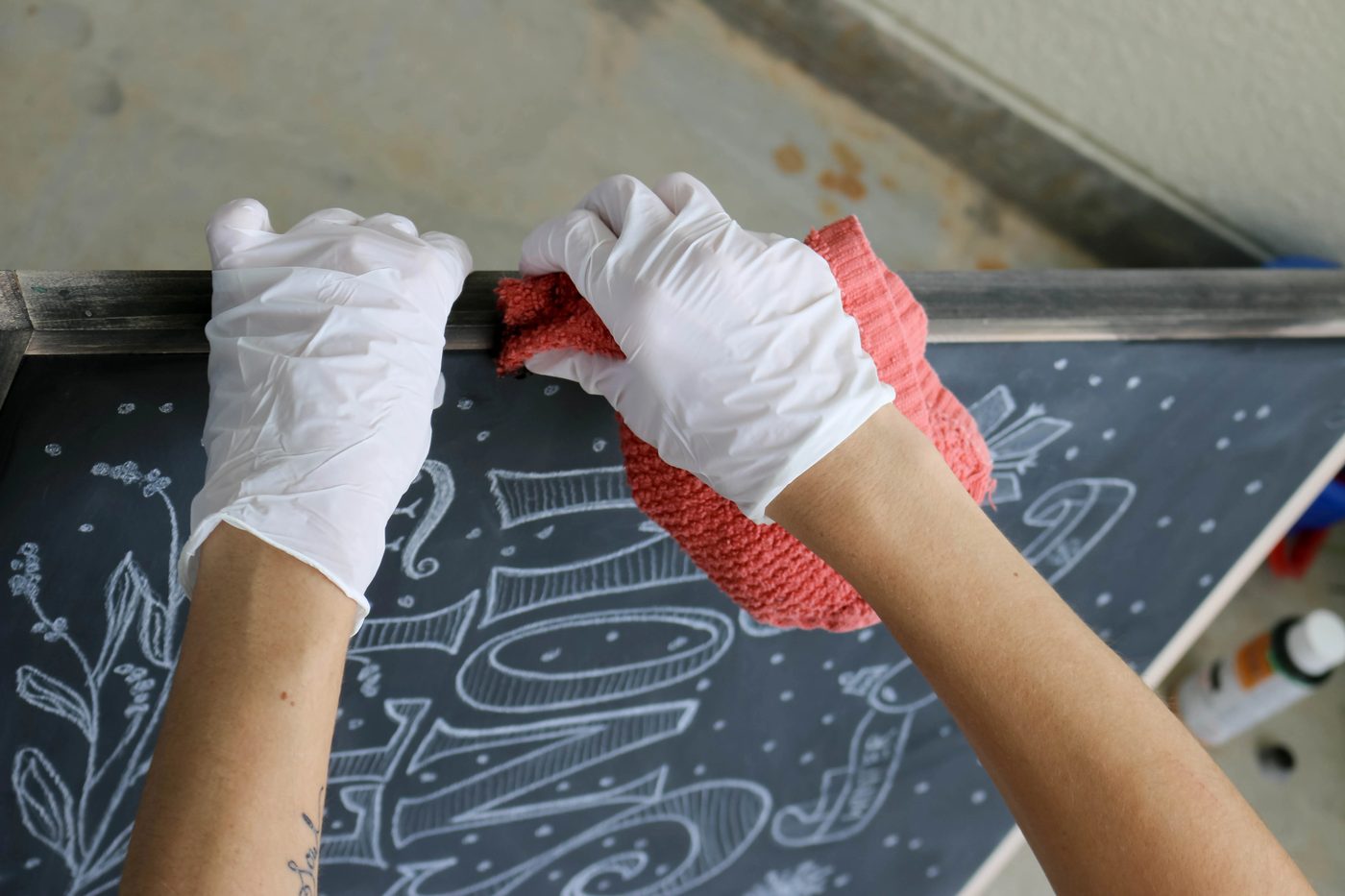 How to make a framed Chalkboard - Stain frame