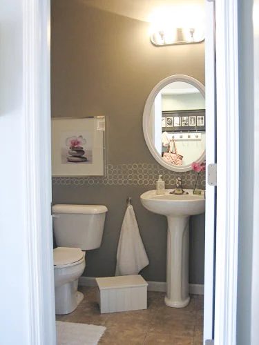 Modern Bathroom modest-cost Paint option