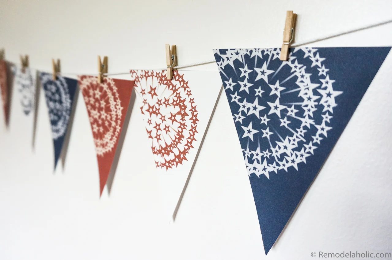 Printable patriotic bunting banner via Bekob.com