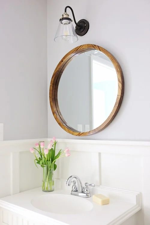 Friday Favorites: Bathroom Decor, Storage and Organization