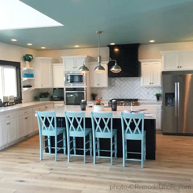 Homeshow Contemporary Kitchen Via @Bekob