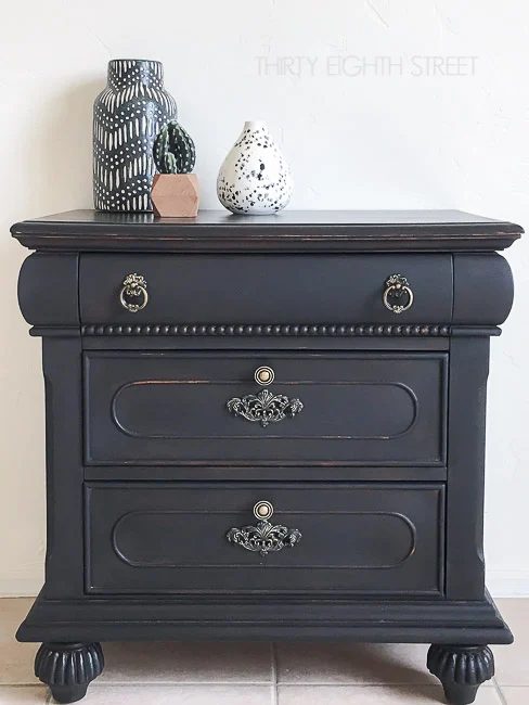 Black Painted Distressed Nightstand 650 1