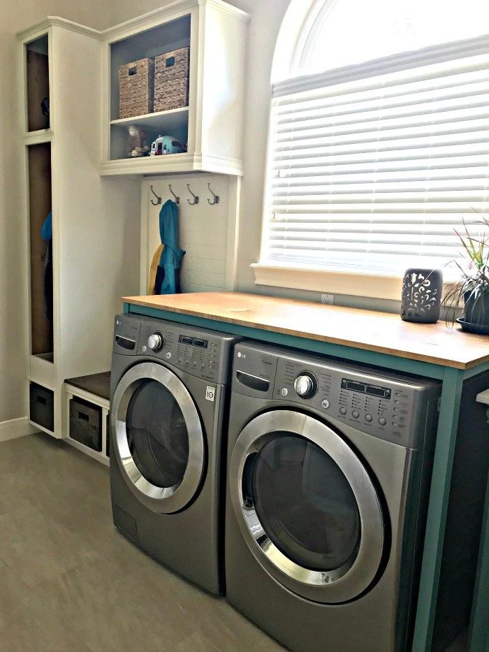 Handmade Laundry Table Over Washer Dryer Plan 10