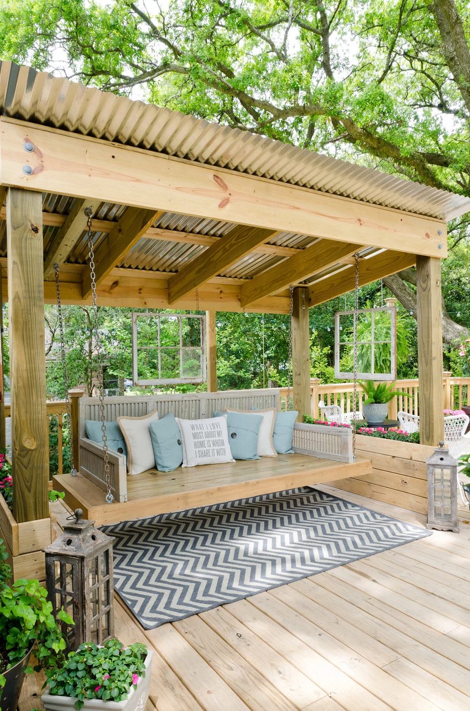 Friday Favorites: straightforward Building Projects + Porch Swing Shed