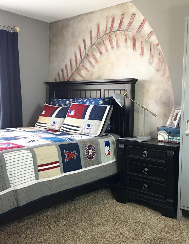 handmade-baseball-mural-by-jennifer-allwood