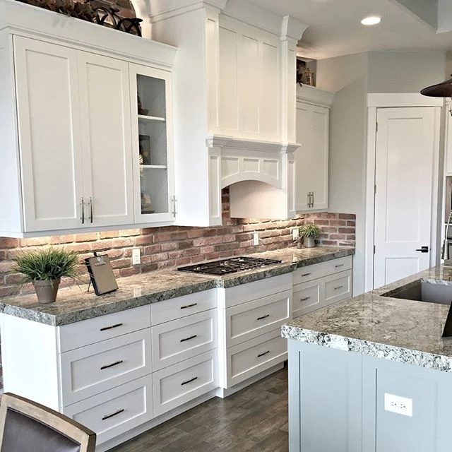 Friday Favorites: Kitchen options + Odds & Ends