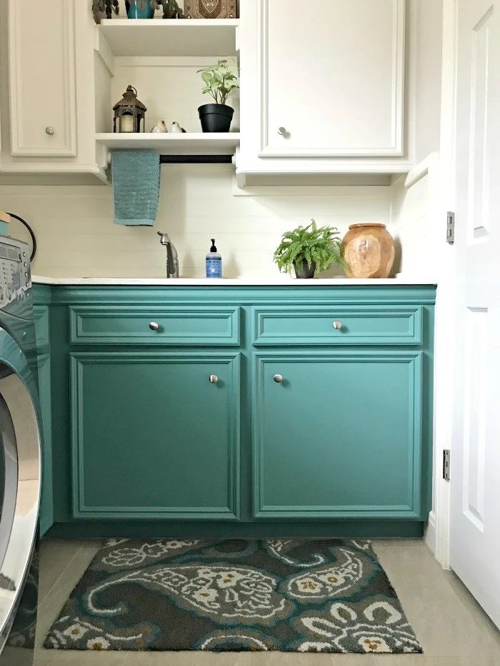 Teal Small Laundry Room Design 7 (1)