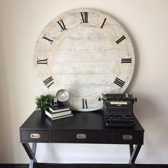 Rustic Clock Sq