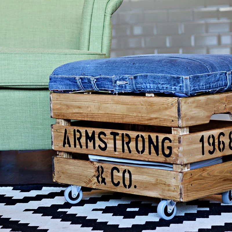 Friday Favorites: Patterned Floor and a Reclaimed Wood Table