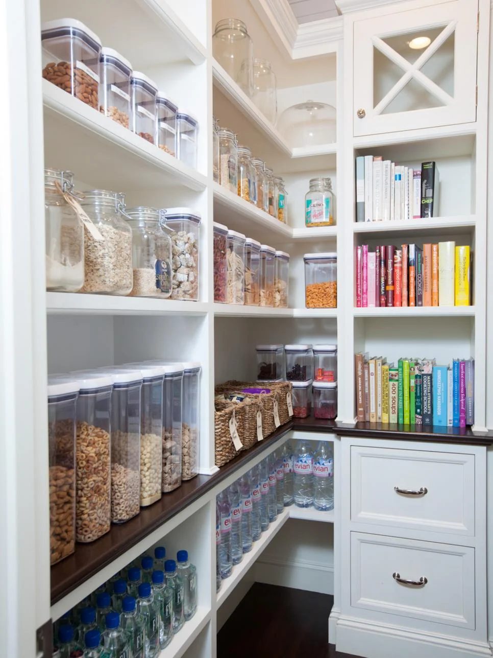 striking organized pantry via HGTV, photo Michelle Drewes