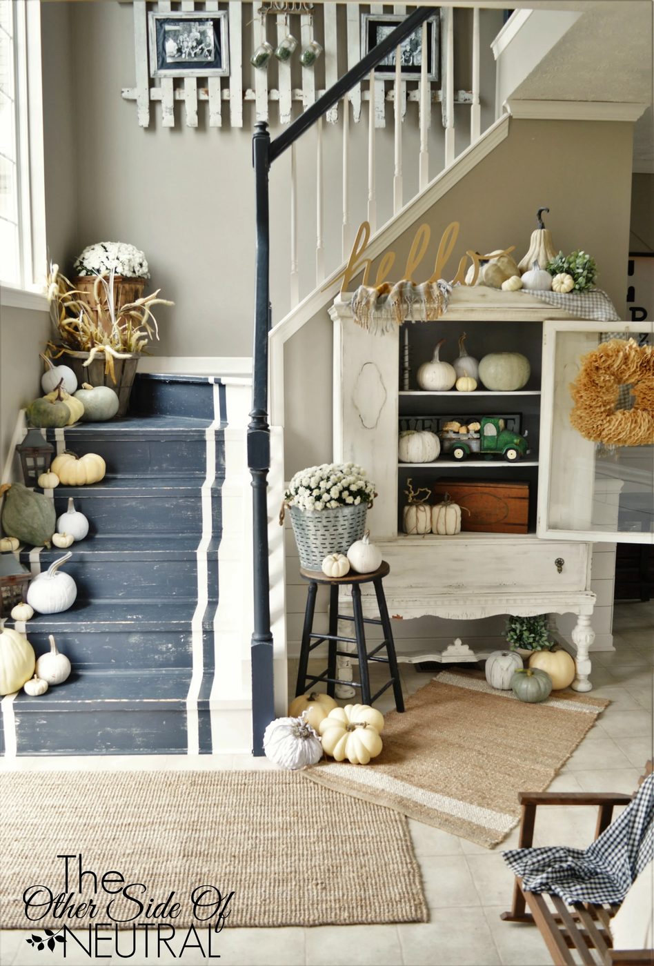 TheOtherSideOfNeutralFallEntryway (1)