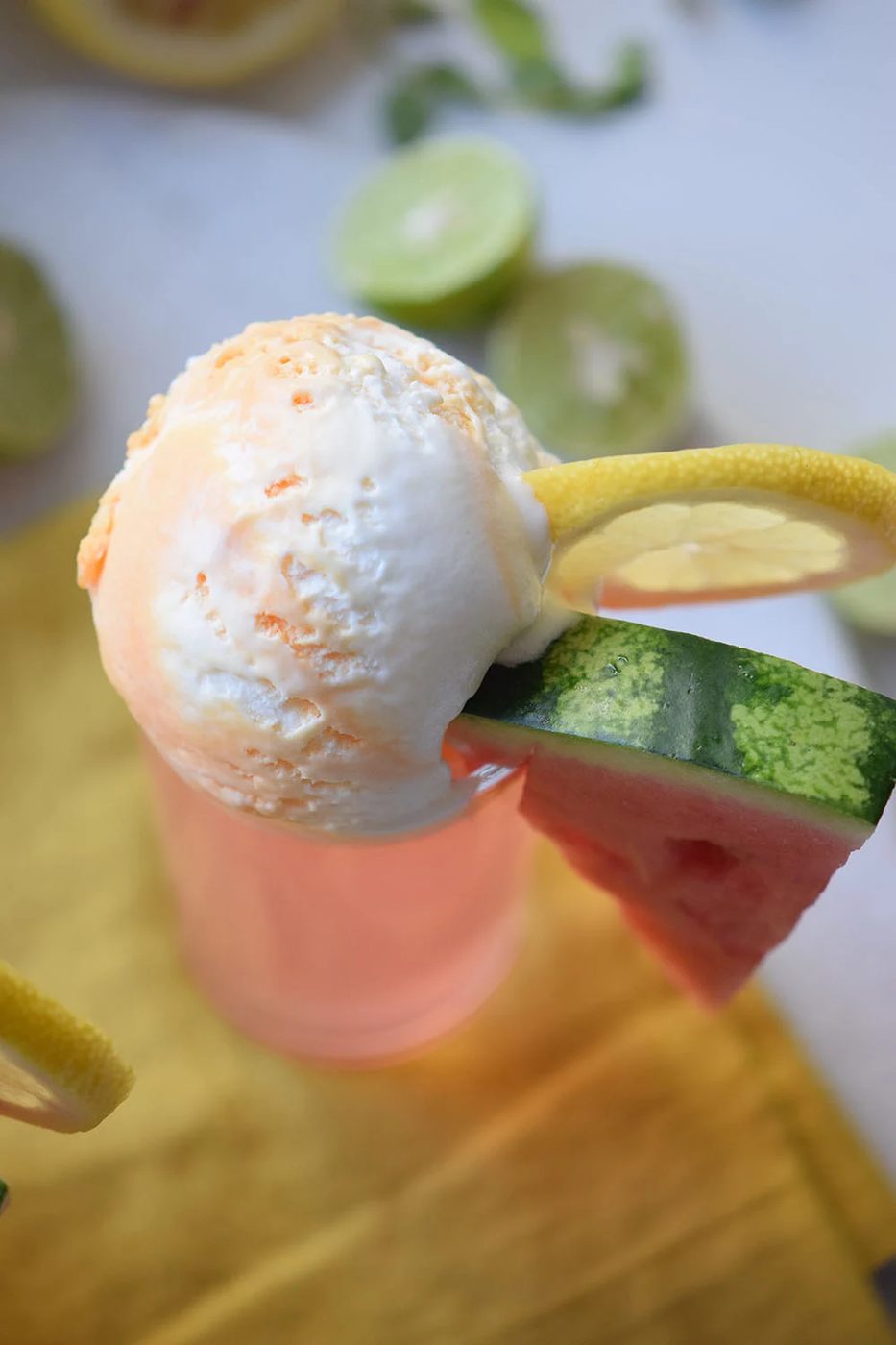 Have a light and refreshing dessert with a fruity touch. Fruity Cream Float Recipe via Bekob.com