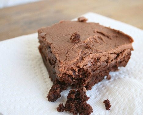 Fudge Brownies with Nutella Frosting | FOODIEaholic.com #recipe #cooking #baking #homemade #brownies #fudge #chocolate #Nutella #dessert