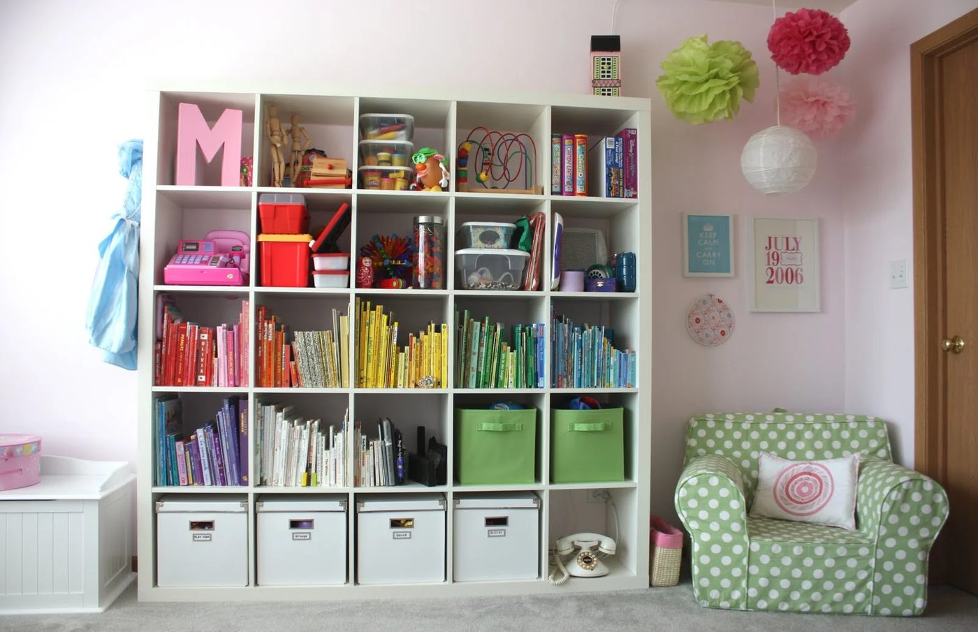 ICreate toys & books