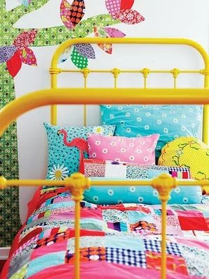 It's Lizey Lou yellow bed