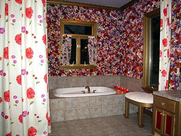 Floral Pattern Bathroom by Hildi Santo-Thomas