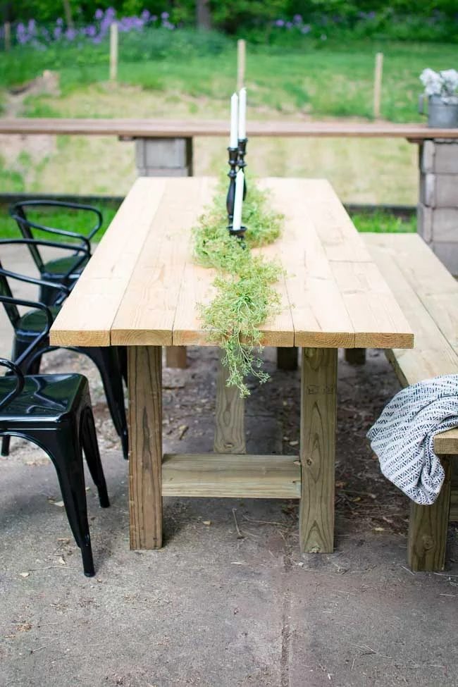 Outdoor 2x4 Projects Built with Structural Lumber - Planters, Furniture, Games, and More!