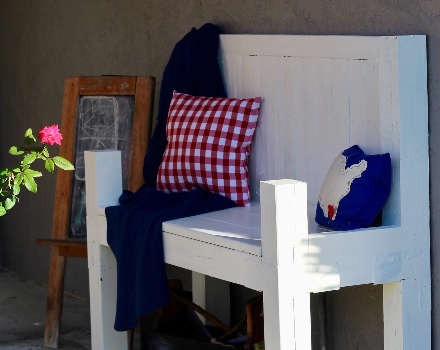 Outdoor 2x4 Projects Built with Structural Lumber - Planters, Furniture, Games, and More!
