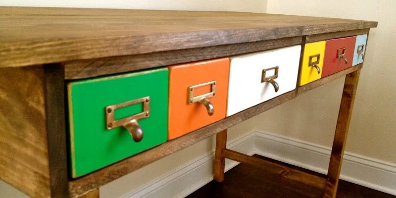 11 Furniture Building Tutorials and Makeovers