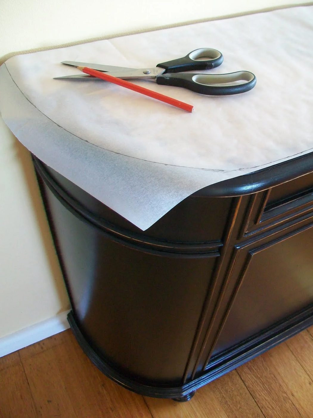 4 Handmade Update Vintage Furniture With New Top Surface And Knobs, By The Painted Hive Featured On @Bekob