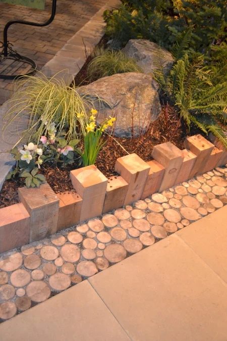 Use multiple materials to create a unique garden edge by Banners by Ricki, featured on Bekob.com